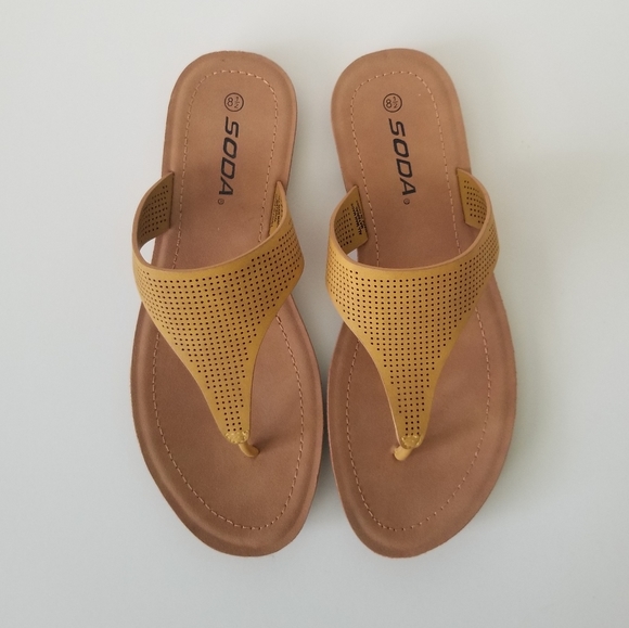🚫SOLD🚫Soda▪︎Sandals - Picture 2 of 7